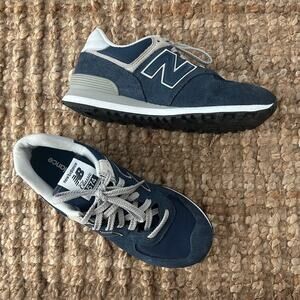 New Balance 574 Classic Navy White Suede Sneakers ML574EVN Women's 10 EUC